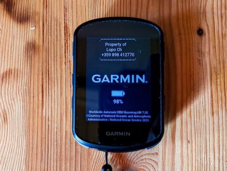 Garmin Edge 540 / 840 / 1040: your name and phone on the startup screen